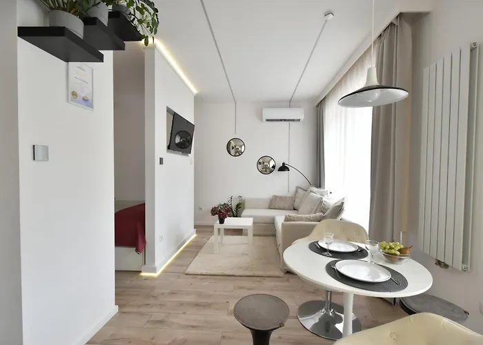Modern Studio A Belvaros Koezepen Parkoloval- Kata Studioapartman