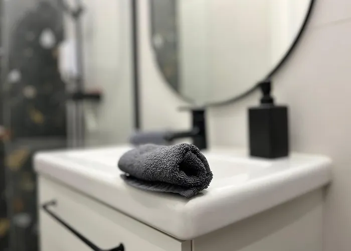 Modern Studio A Belvaros Koezepen Parkoloval- Kata Studioapartman