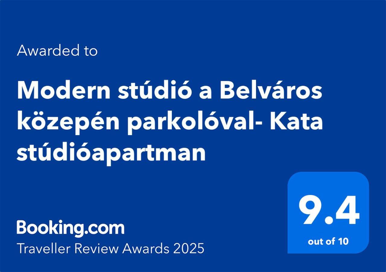 Modern A Belvaros Koezepen Parkoloval- Kata Studioapartman Appartement