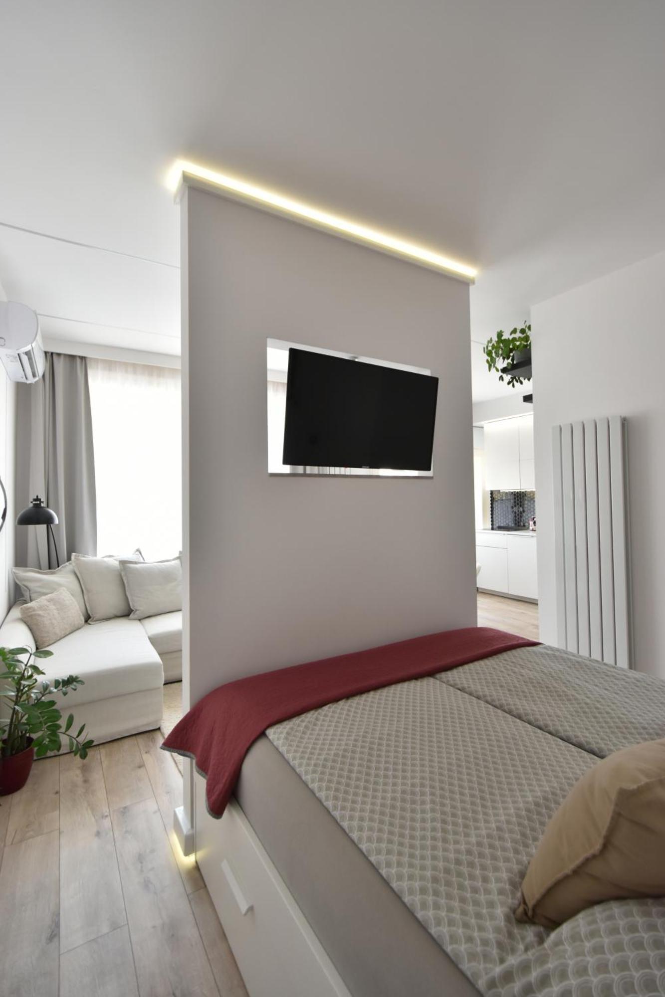 Modern A Belvaros Koezepen Parkoloval- Kata Studioapartman Győr